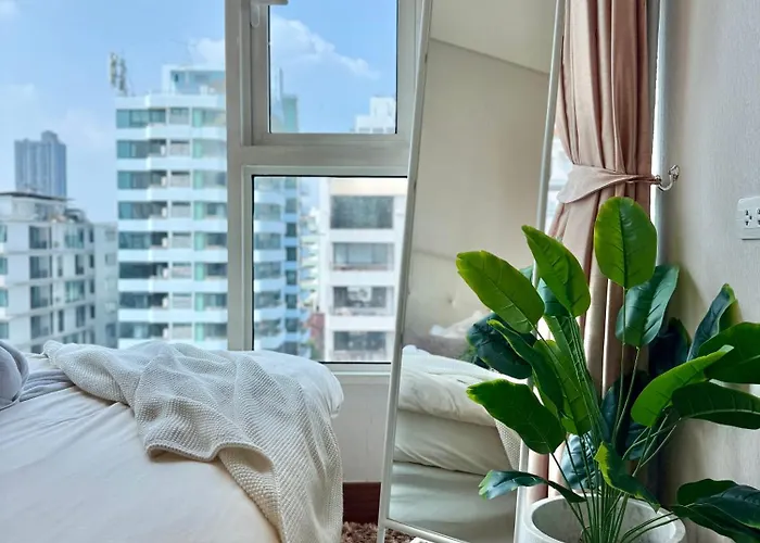 Apartment Luxury Prime Thong Lor - Fast Wifi, Gym&pool Bangkok