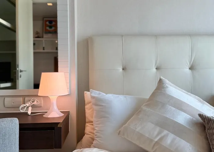Apartment Luxury Prime Thong Lor - Fast Wifi, Gym&pool Bangkok