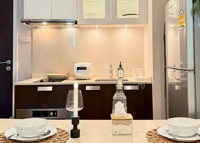 Luxury Prime Thong Lor - Fast Wifi, Gym&pool Bangkok